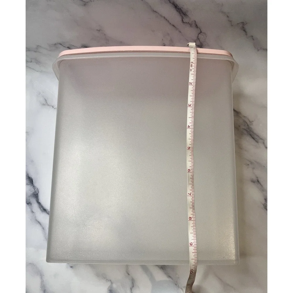 Vintage Tupperware Cereal Keeper With Pink Flip Spout 10